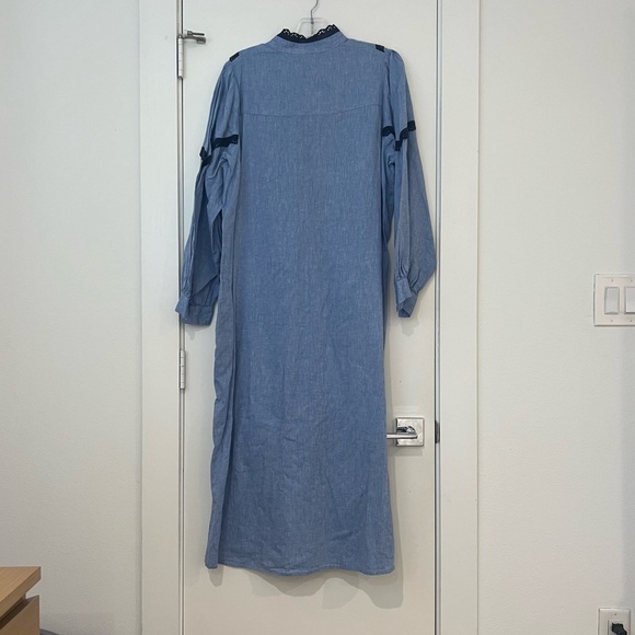 Pomander Place Jolene Chambray Midi Dress - Picture 12 of 14